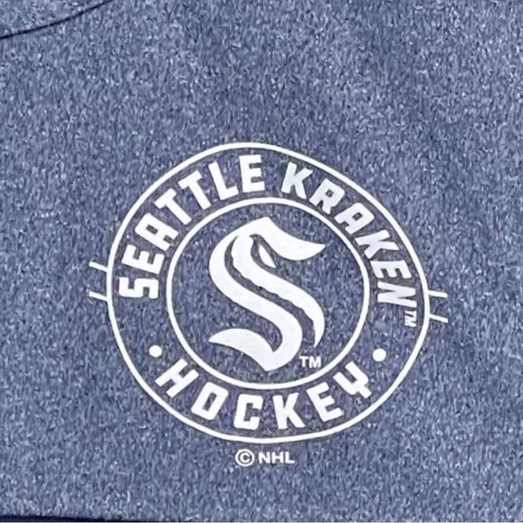 Seattle Kraken NHL Branded Iconic Defender Men’s 1/4 Zip - Picture 3 of 10
